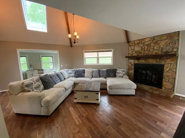 $399,000 | 426 Shenendoa Drive, Ellijay, GA 30540