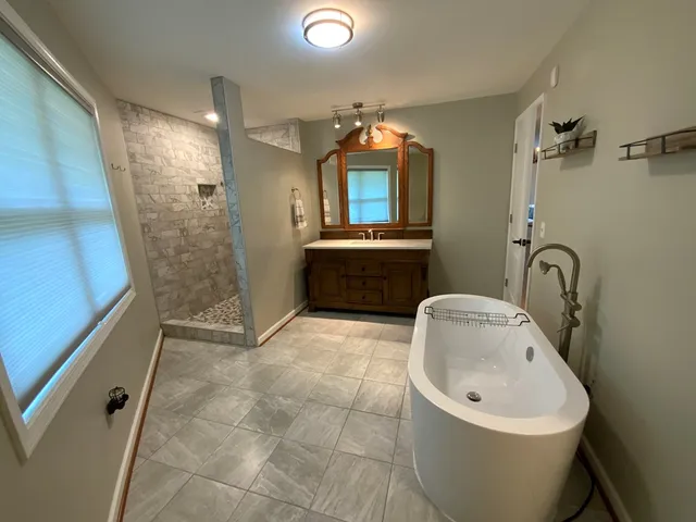 $399,000 | 426 Shenendoa Drive, Ellijay, GA 30540