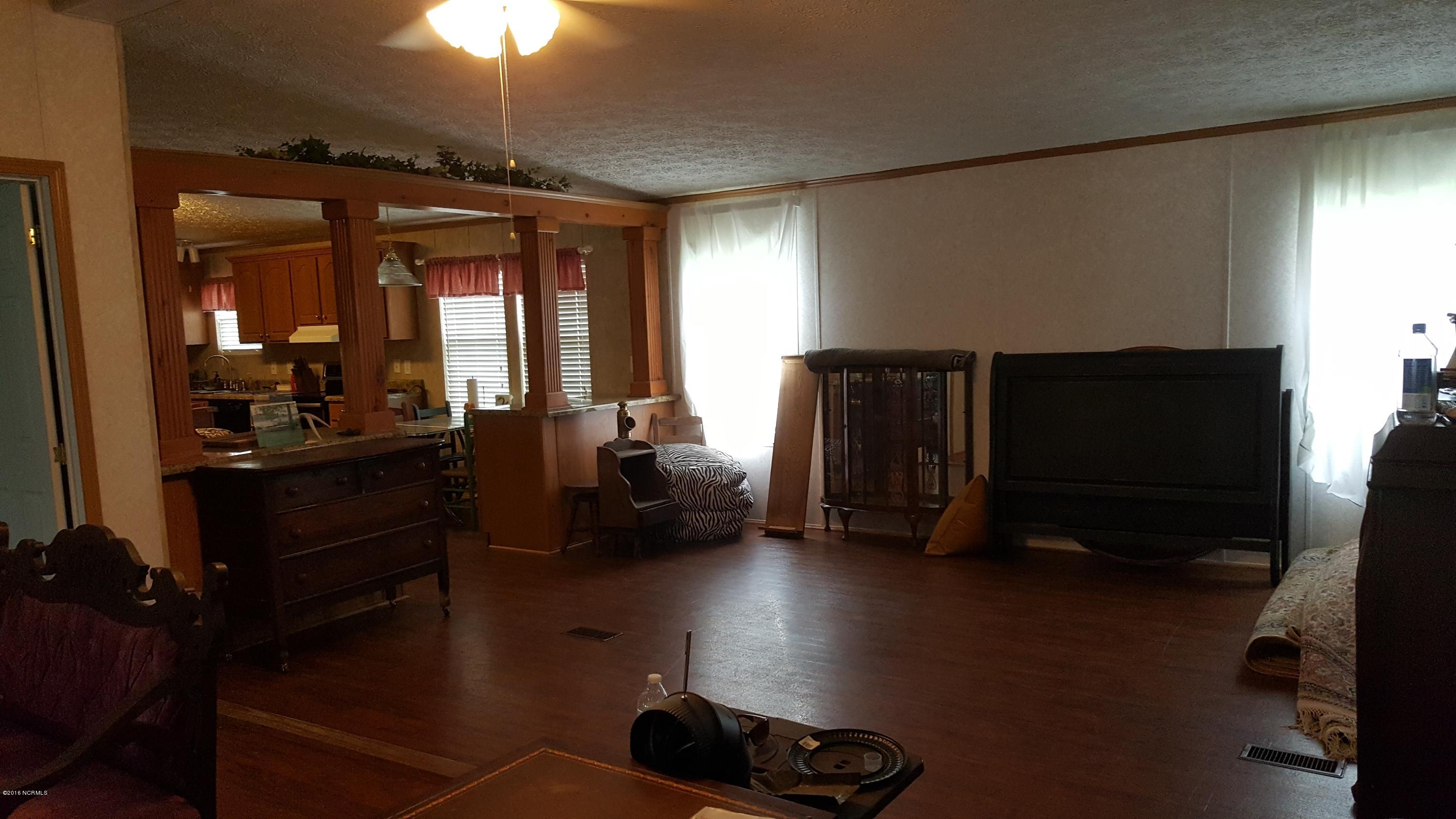 1338 Makelyville Road Scranton, NC 27875 - Photo 15 of 32 Great Room