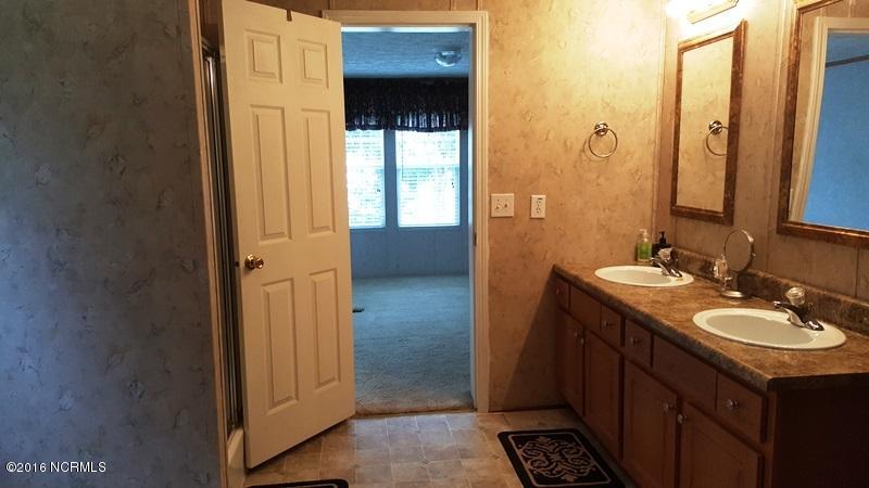 1338 Makelyville Road Scranton, NC 27875 - Photo 22 of 32 Master Bath