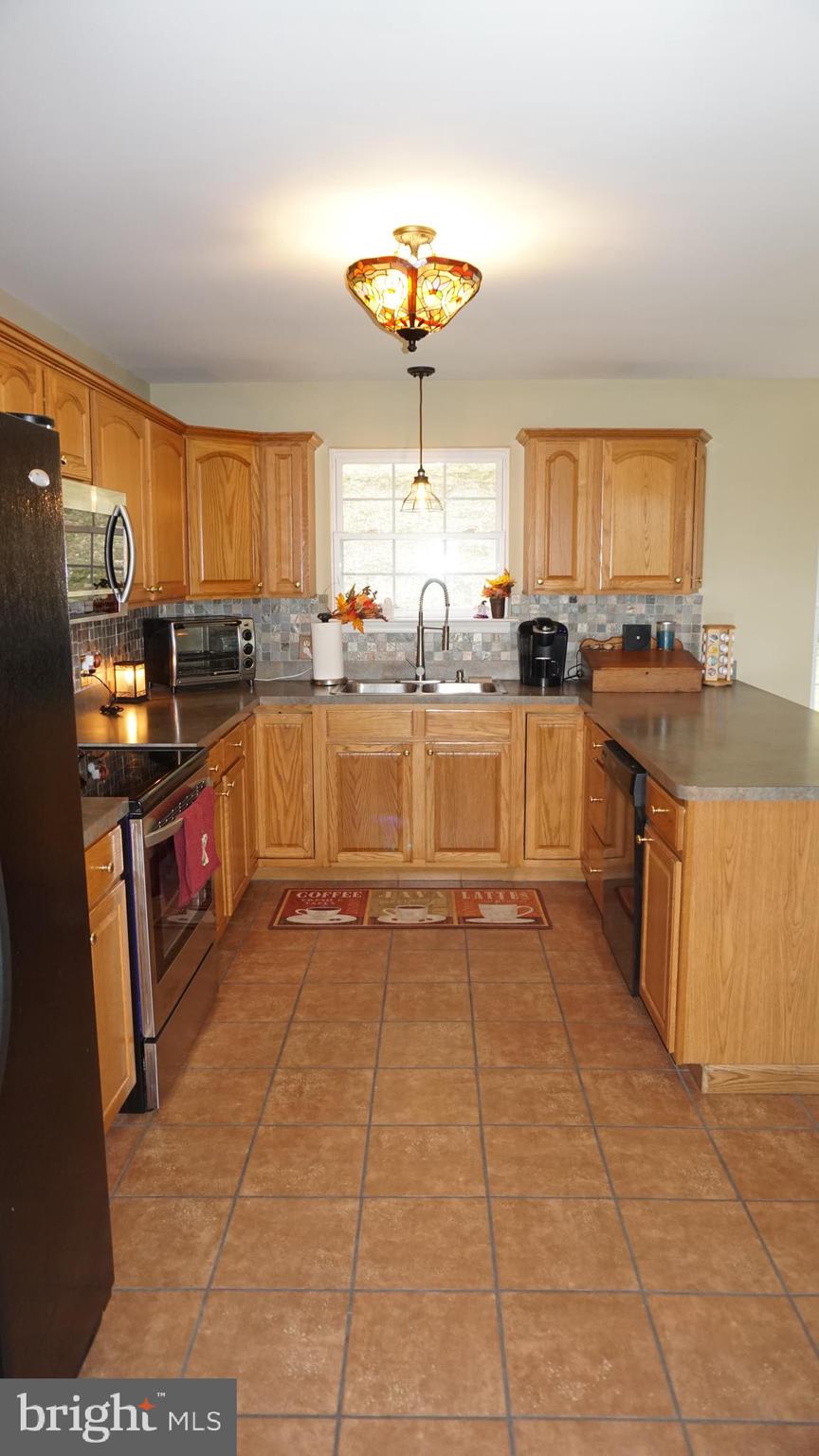 7106 Simpson Road Glen Rock, PA 17327 - Photo 8 of 42 Gallery Image 8