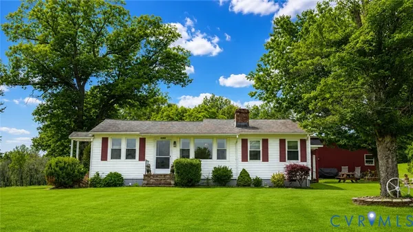 $200,000 | 5560 West Hoover Road, Reva, VA 22735