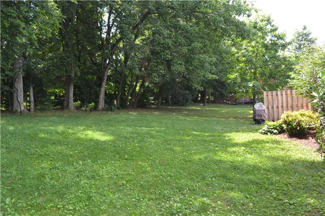 130 La View Road Hendersonville, TN 37075 - Photo 20 of 20 The spacious backyard has lots of open space for kids or pets to play!