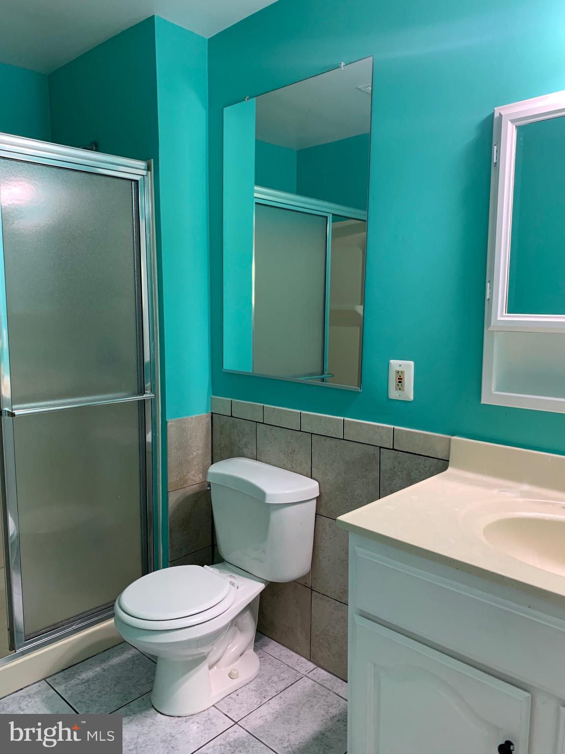 149 South Fox Road Sterling, VA 20164 - Photo 12 of 25 Master bedroom bath