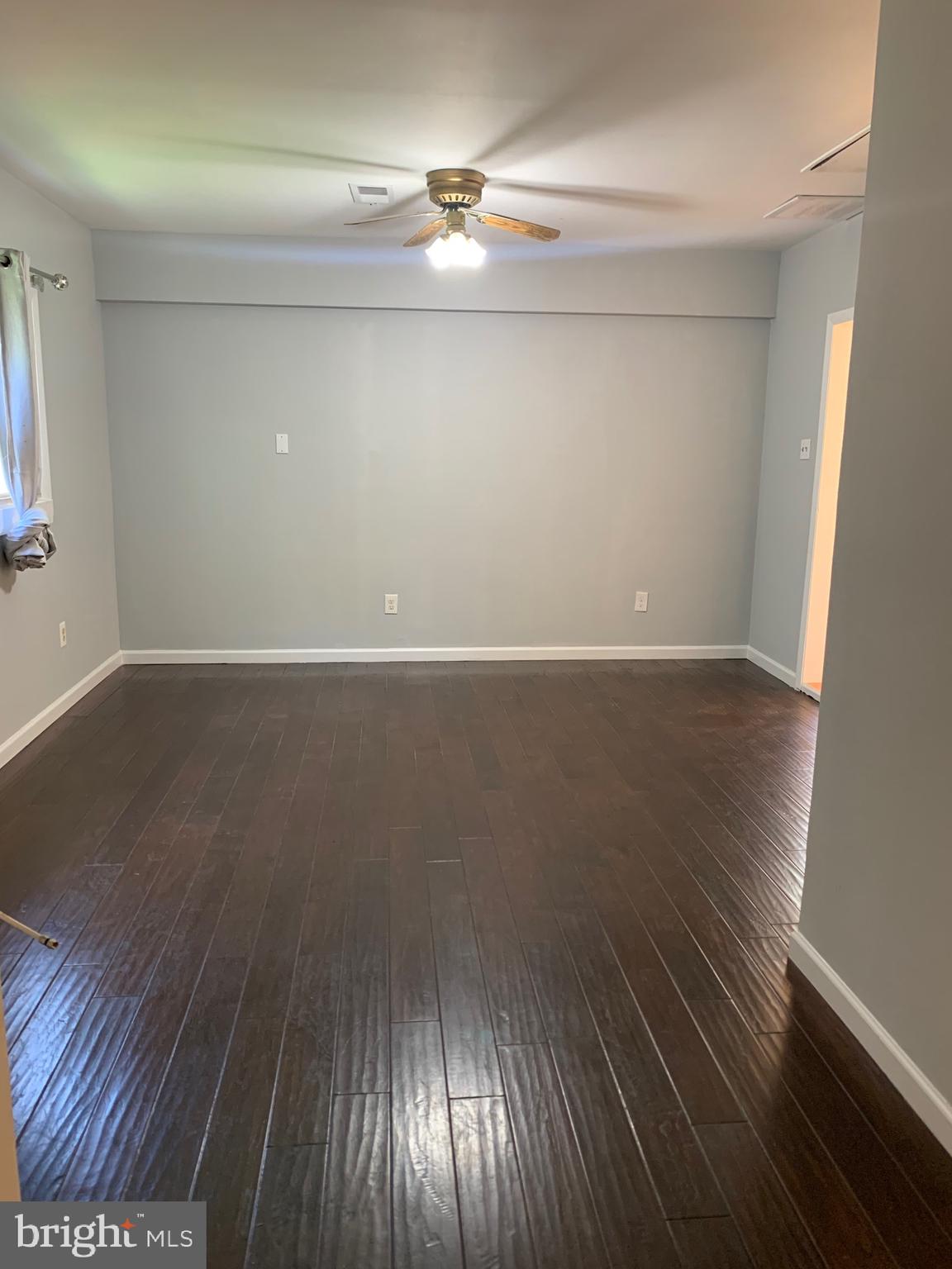 149 South Fox Road Sterling, VA 20164 - Photo 18 of 25 Bedroom 5 with full bath