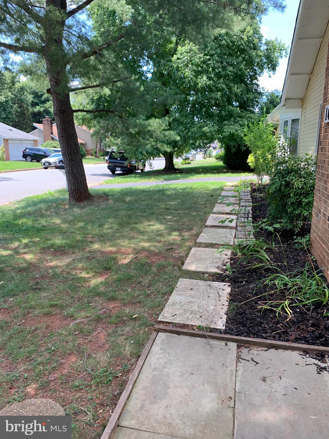149 South Fox Road Sterling, VA 20164 - Photo 3 of 25 Front yard