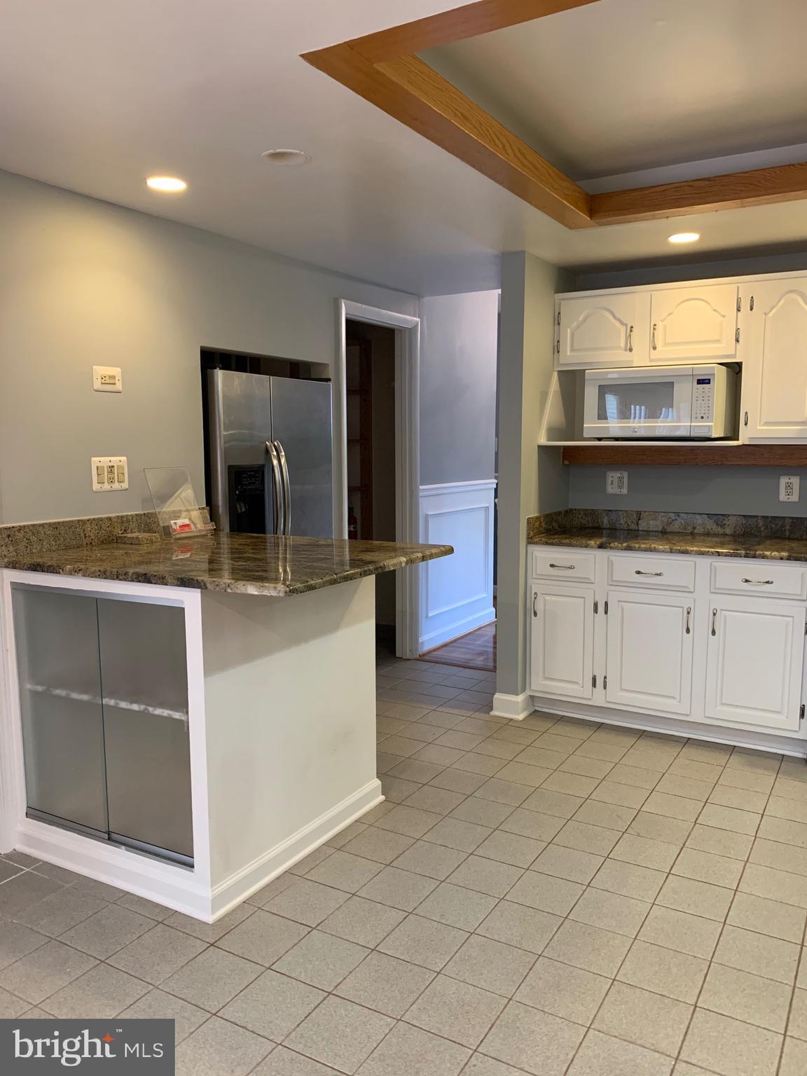 149 South Fox Road Sterling, VA 20164 - Photo 6 of 25 Kitchen