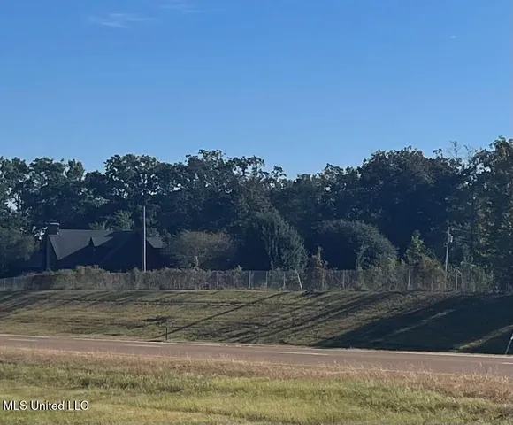 $2,154,913 | 415 Bus Park Drive, Madison, MS 39110