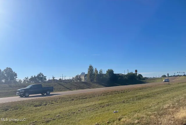 $2,154,913 | 415 Bus Park Drive, Madison, MS 39110