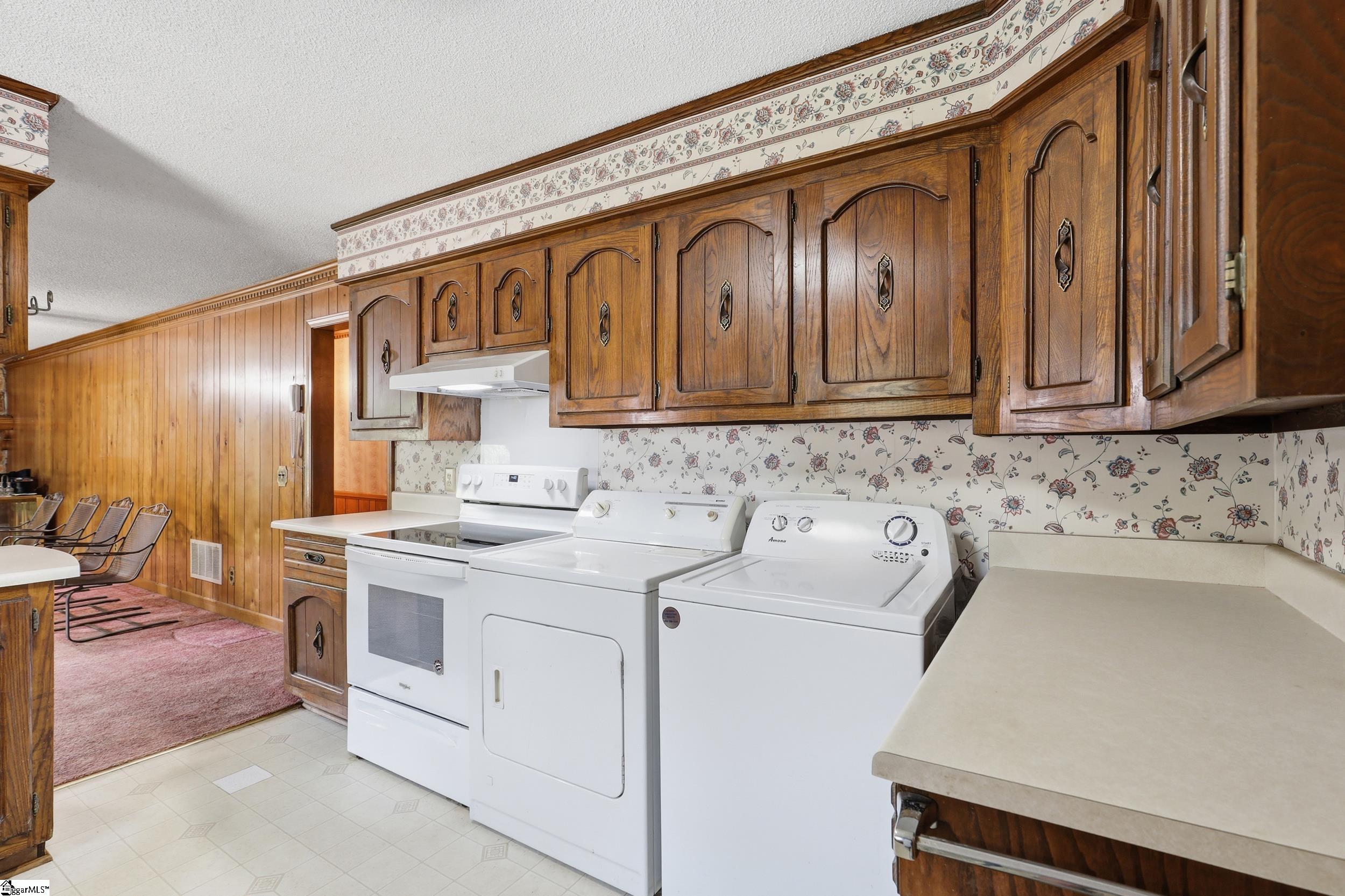 2401 Old Easley Bridge Road Greenville, SC 29611 - Photo 8 of 37
