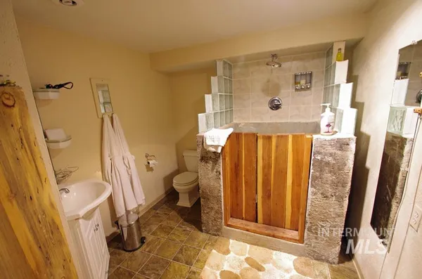 $1,250,000 | 2138 Old White Bird Hill Road, Grangeville, ID 83530