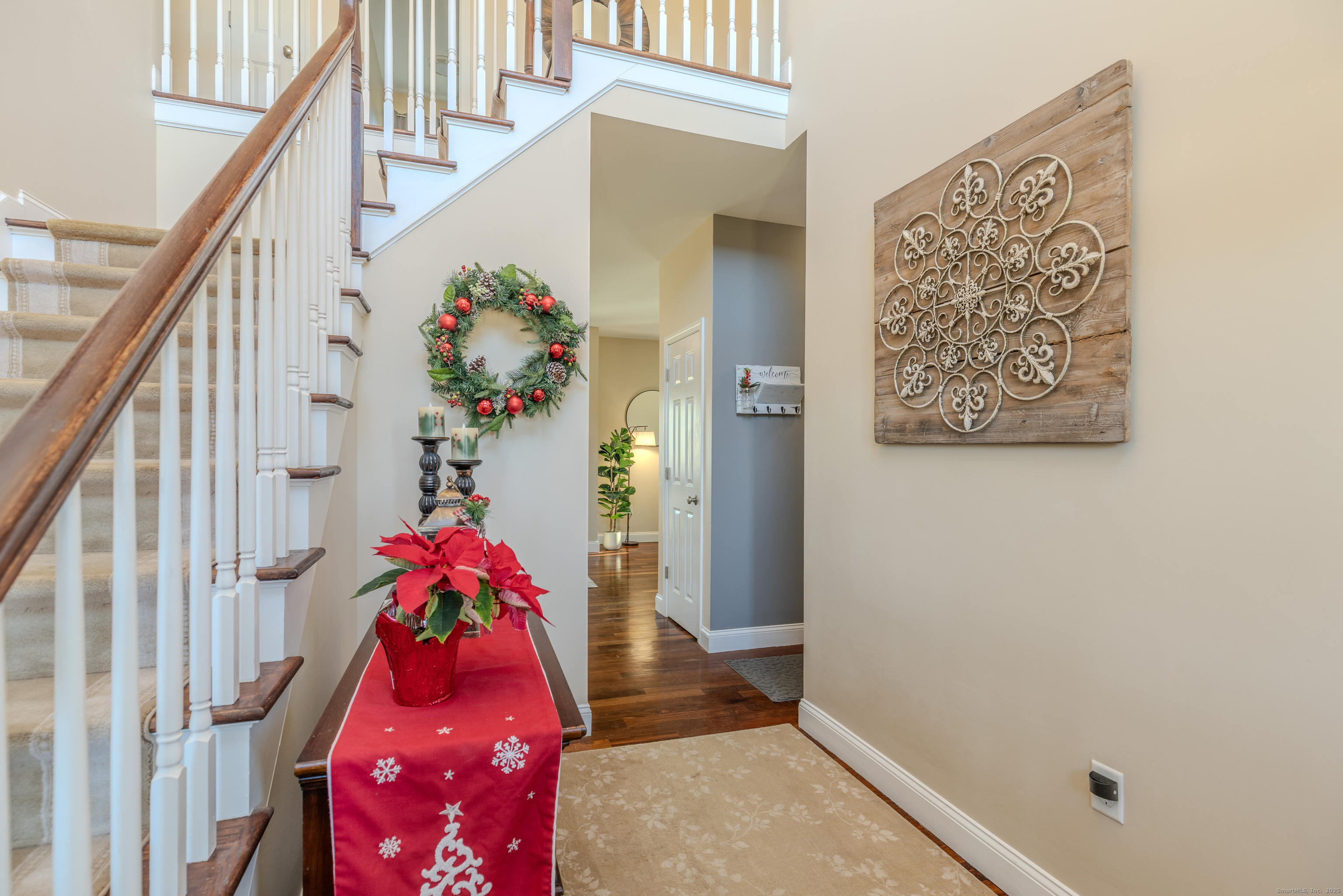 44 Trailside Crossing Middletown, CT 06457 - Photo 4 of 40 a view of entryway