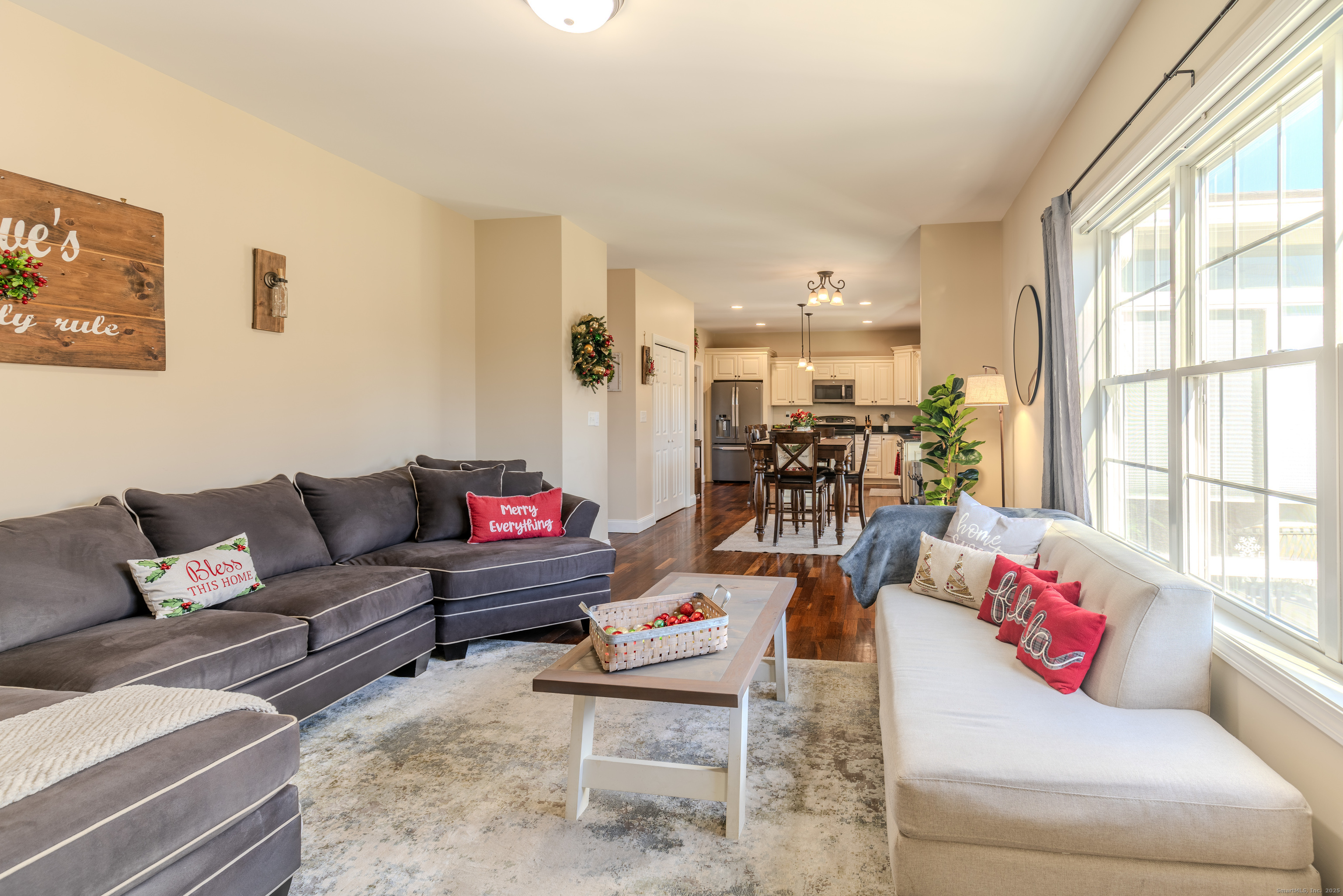 44 Trailside Crossing Middletown, CT 06457 - Photo 6 of 40 a living room with furniture and a large window