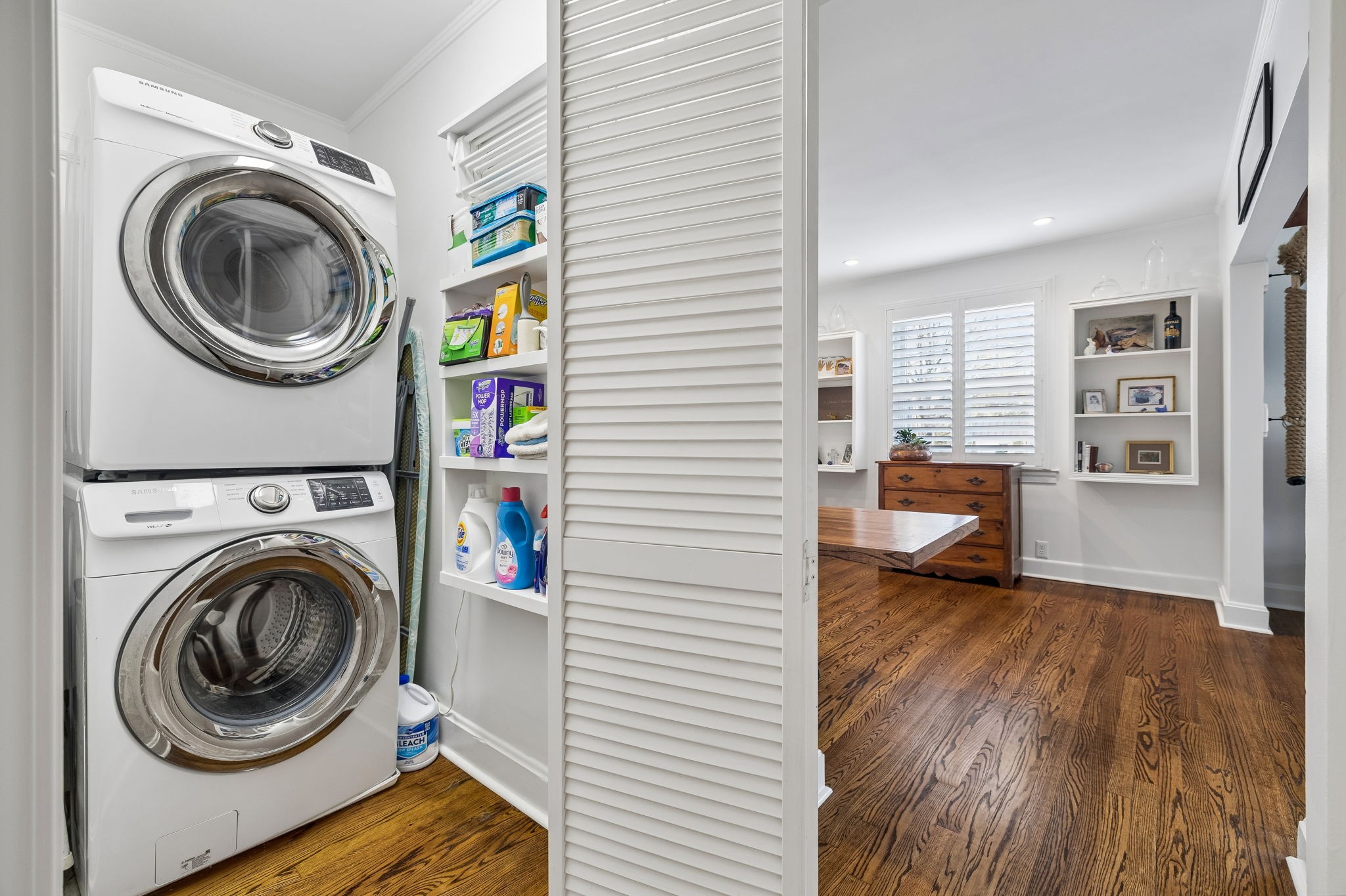 4029 Aberdeen Road Nashville, TN 37205 - Photo 25 of 51 a view of a hallway with washer and dryer