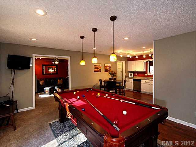 5966 Brace Road Charlotte, NC 28211 - Photo 3 of 16 Gallery Image 3