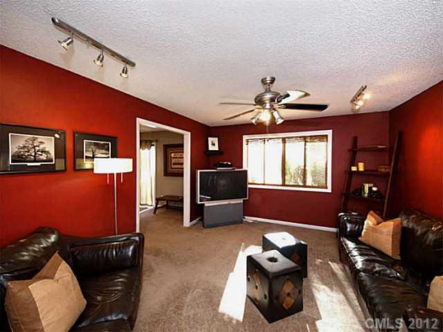 5966 Brace Road Charlotte, NC 28211 - Photo 9 of 16 Gallery Image 9
