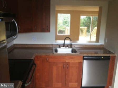 535 Riggs Court Frederick, MD 21703 - Photo 2 of 3 Kitchen