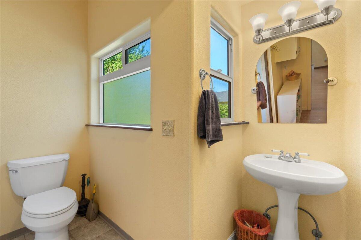 3245 West End Road Arcata, CA 95521 - Photo 12 of 28