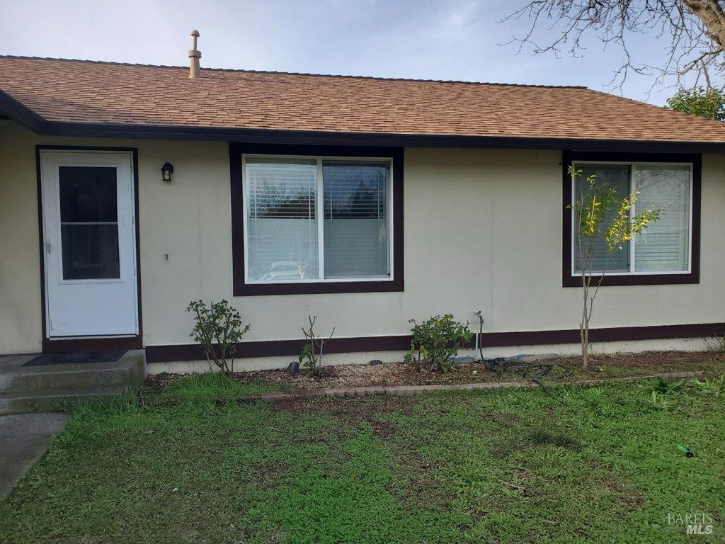 954 Emily Avenue Rohnert Park, CA 94928 - Photo 3 of 25