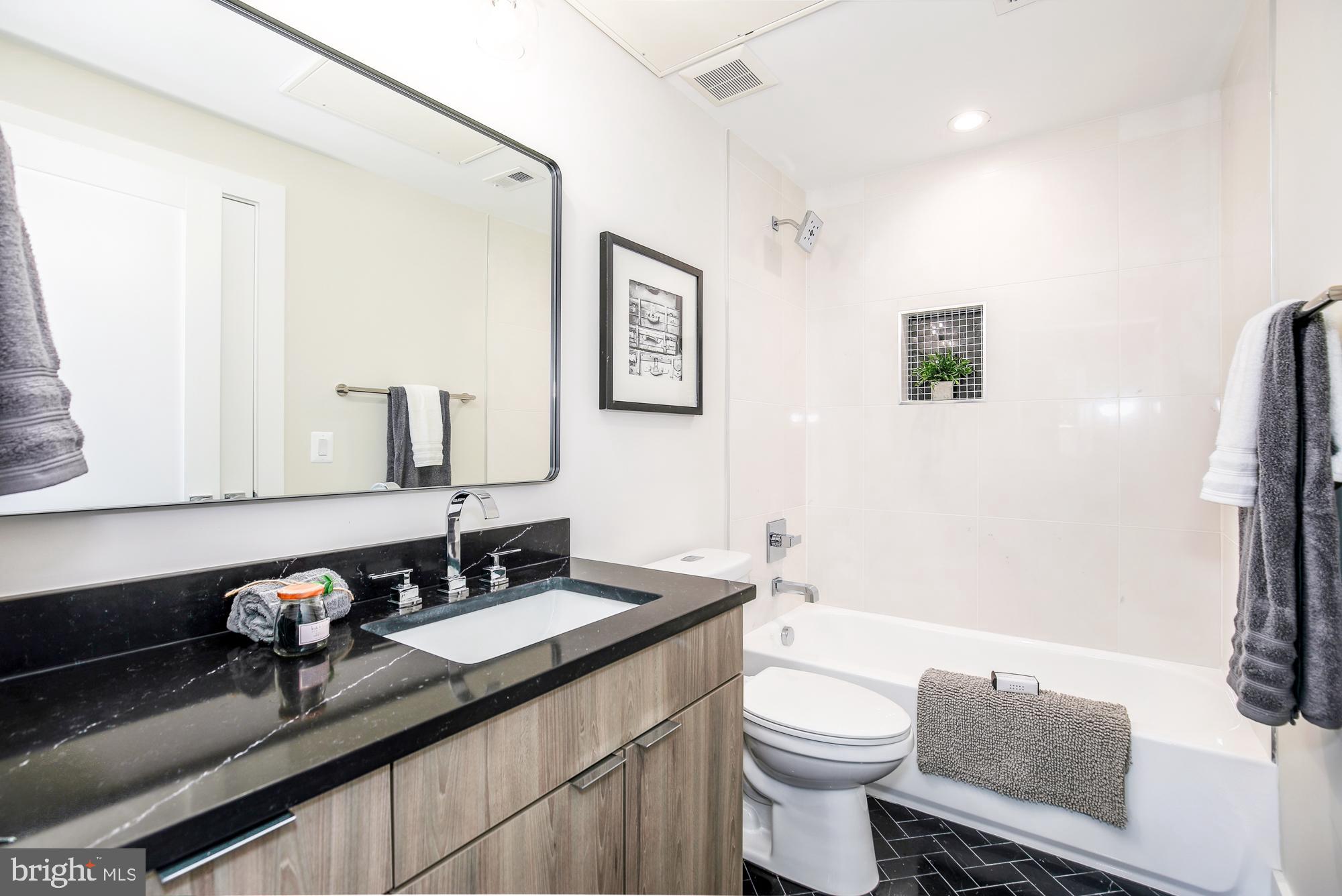 1421 Spring Road Northwest, Unit 301 Washington, DC 20010 - Photo 10 of 18 1st full bath