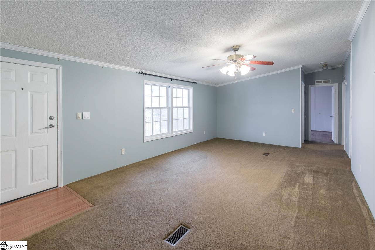254 West Darby Road Greenville, SC 29609 - Photo 3 of 24 Gallery Image 3
