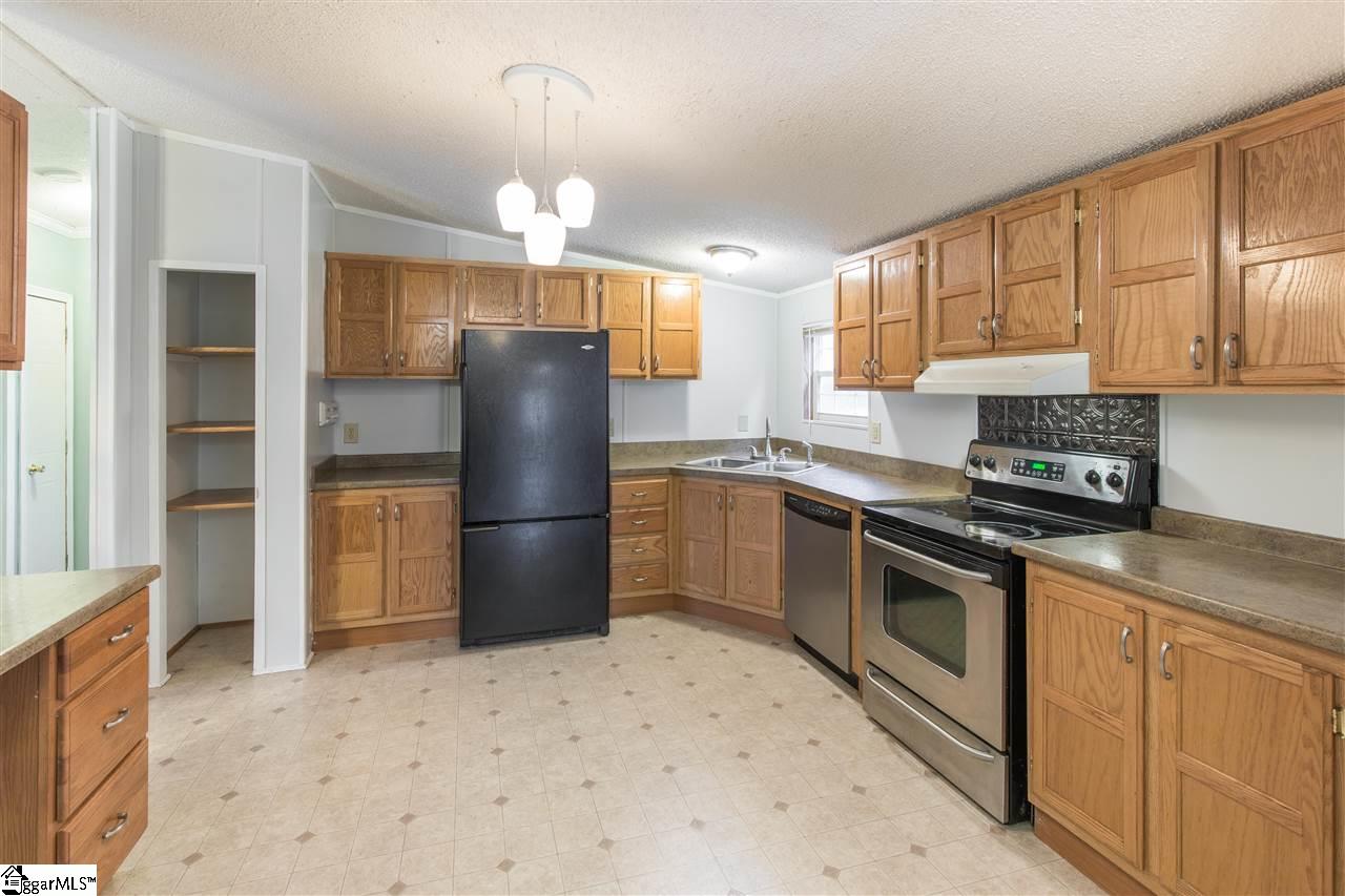 254 West Darby Road Greenville, SC 29609 - Photo 4 of 24 Gallery Image 4