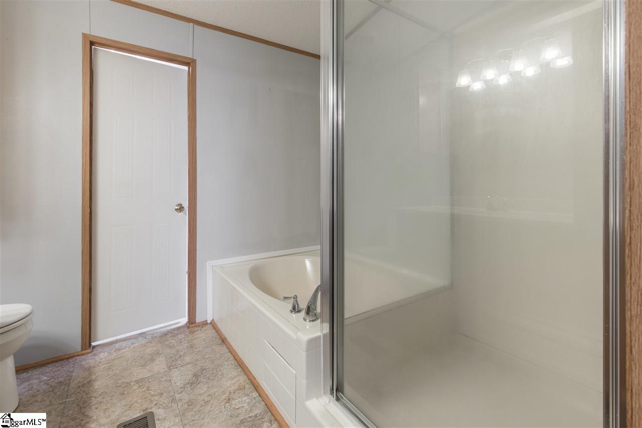 254 West Darby Road Greenville, SC 29609 - Photo 10 of 24 Gallery Image 10