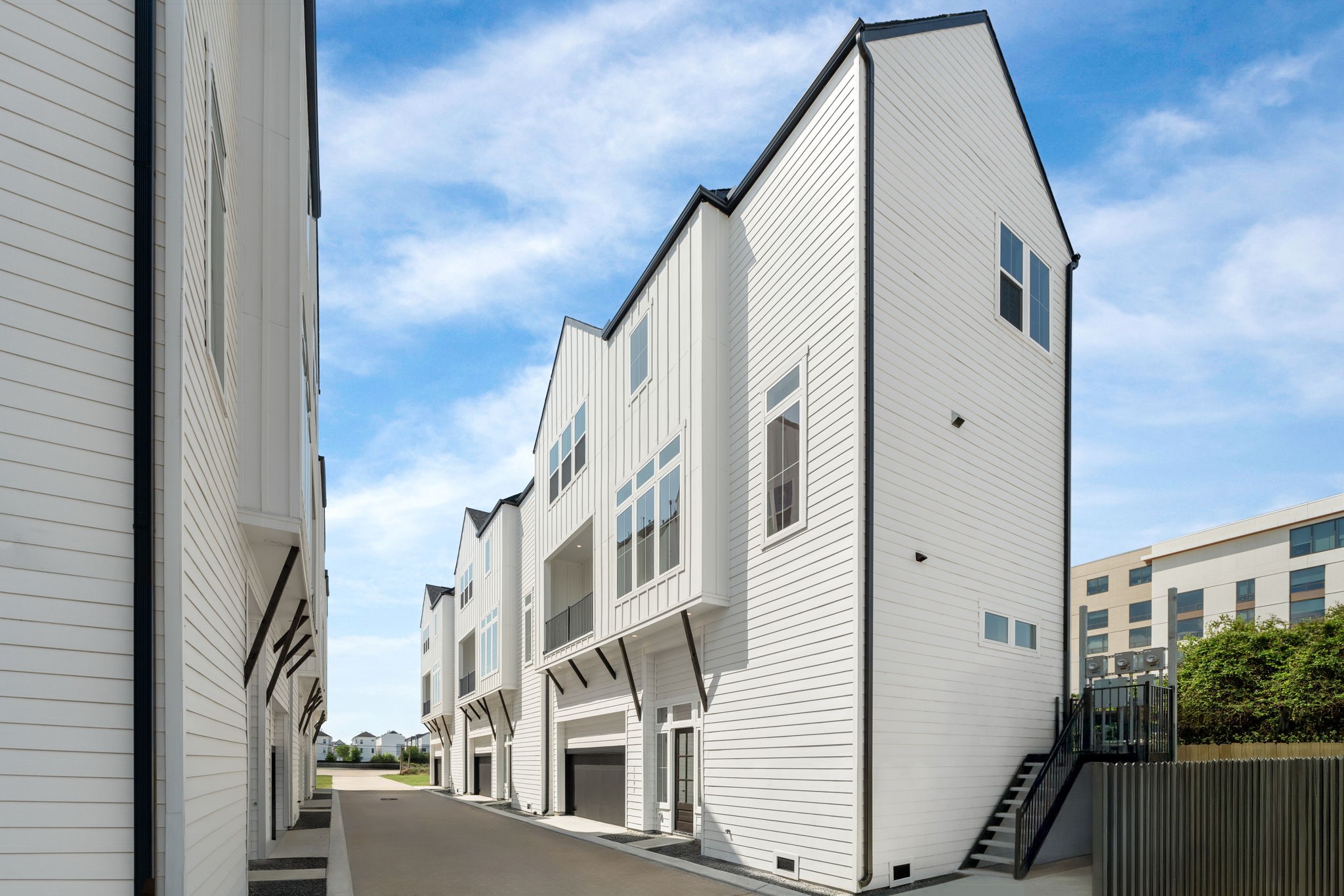 1177 West 19th Street Houston, TX 77008 - Photo 3 of 40