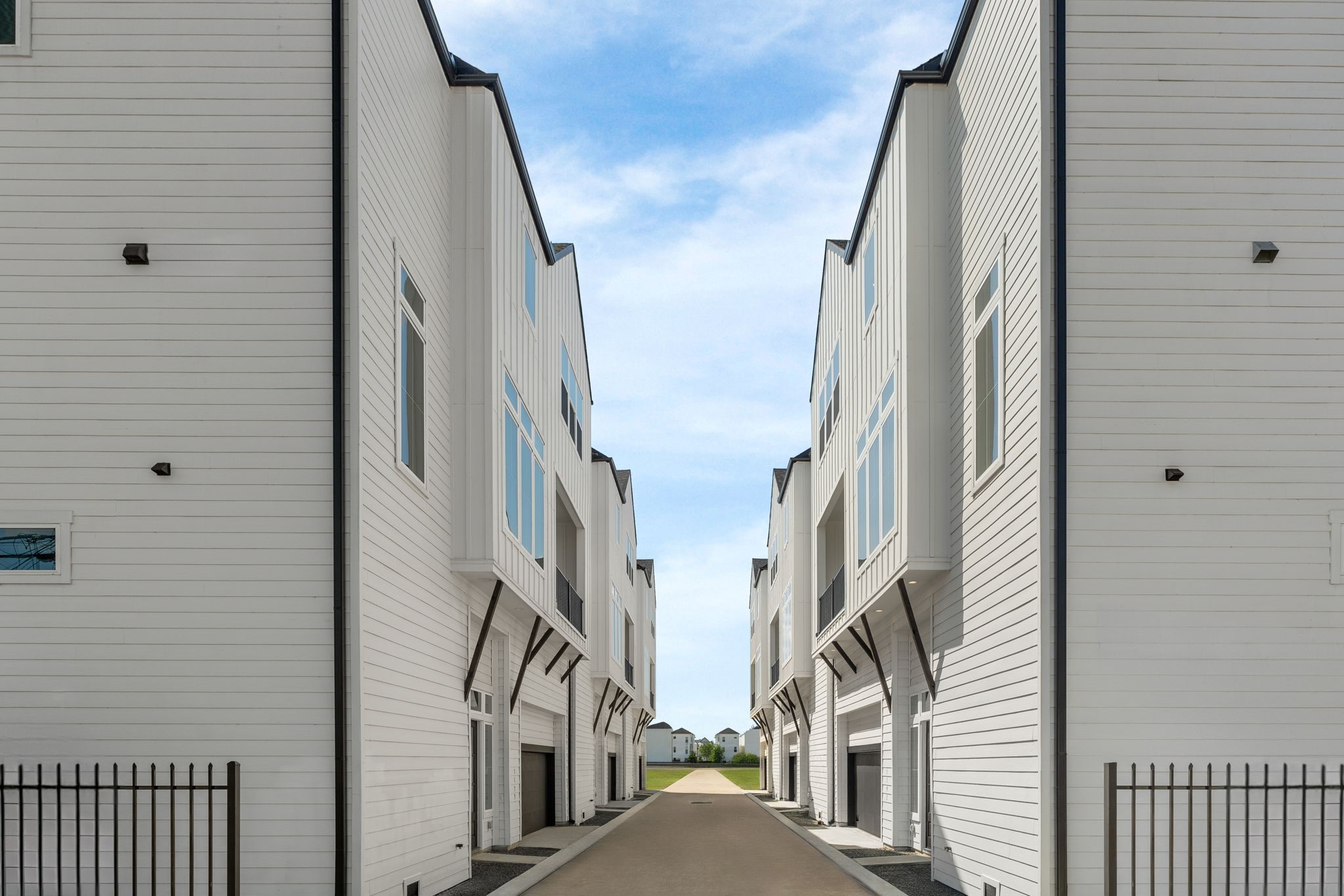 1177 West 19th Street Houston, TX 77008 - Photo 4 of 40