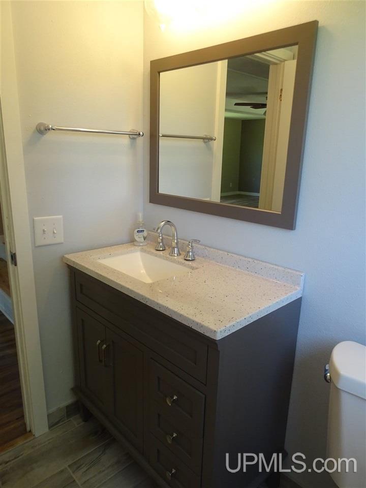 N21428 W Road Niagara, WI 54151 - Photo 15 of 19