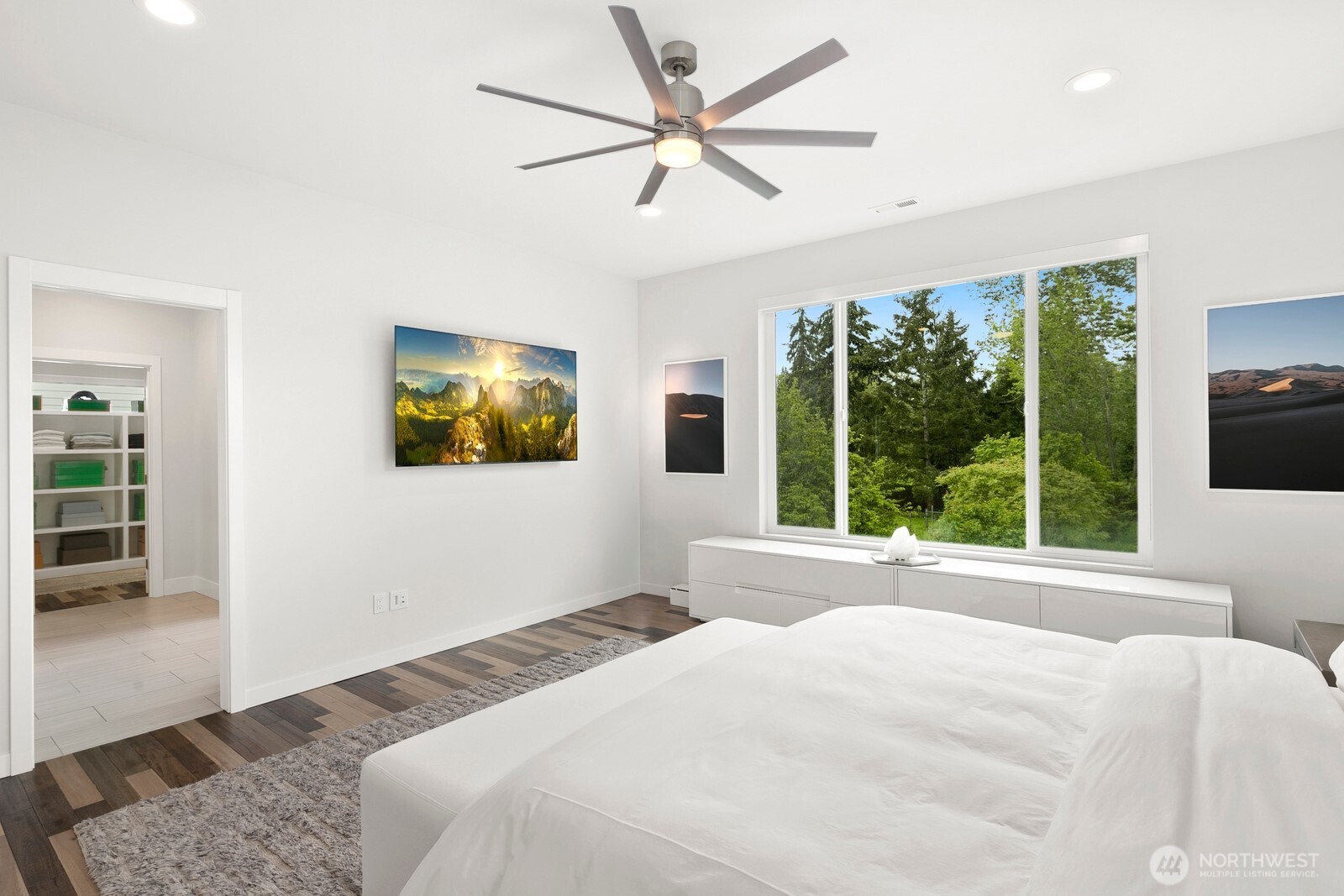 2627 Southwest 100th Street Seattle, WA 98146 - Photo 16 of 27
