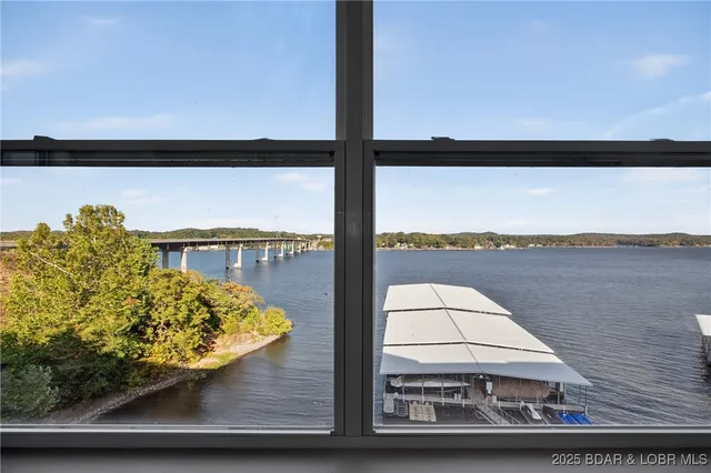 $409,000 | 186 Sunset Palms Drive, Unit 4C, Camdenton, MO 65020