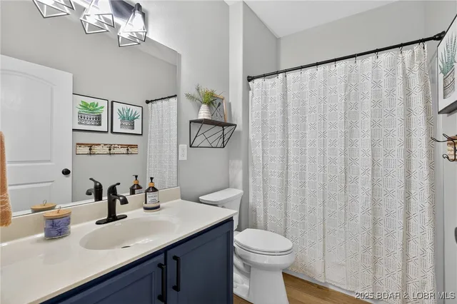 $409,000 | 186 Sunset Palms Drive, Unit 4C, Camdenton, MO 65020