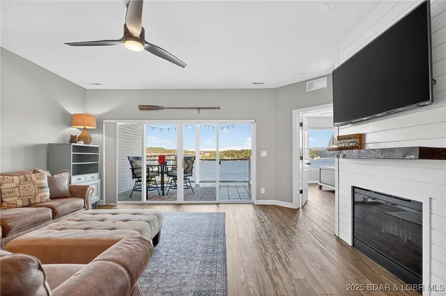 $409,000 | 186 Sunset Palms Drive, Unit 4C, Camdenton, MO 65020