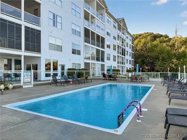 $409,000 | 186 Sunset Palms Drive, Unit 4C, Camdenton, MO 65020