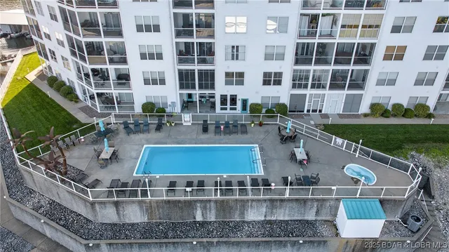 $409,000 | 186 Sunset Palms Drive, Unit 4C, Camdenton, MO 65020