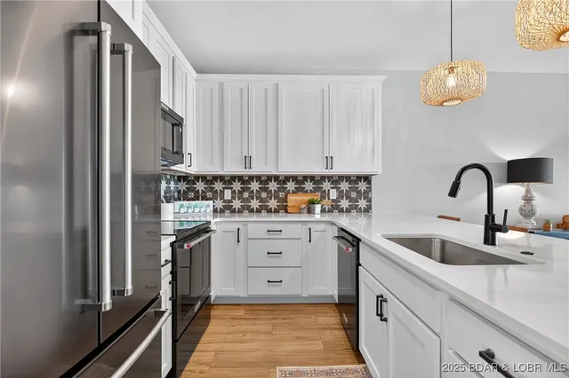 $409,000 | 186 Sunset Palms Drive, Unit 4C, Camdenton, MO 65020