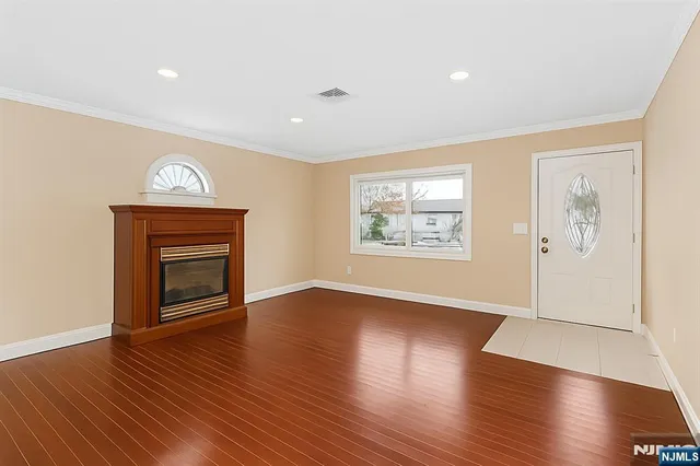 $690,000 | 85 Avenue East, Lodi, NJ 07644