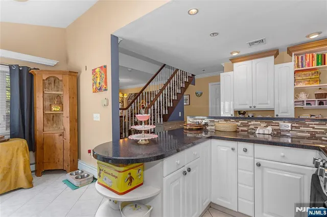 $690,000 | 85 Avenue East, Lodi, NJ 07644