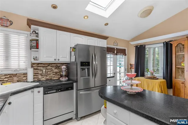 $690,000 | 85 Avenue East, Lodi, NJ 07644