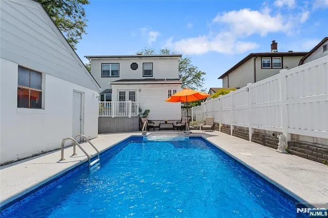 $690,000 | 85 Avenue East, Lodi, NJ 07644