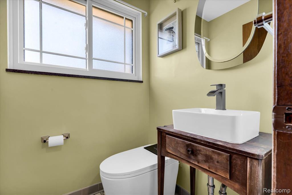 26215 Allen Road Woodhaven, MI 48183 - Photo 20 of 55 Gallery Image 20