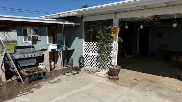$549,000 | 411 East Jackson Street, Rialto, CA 92376