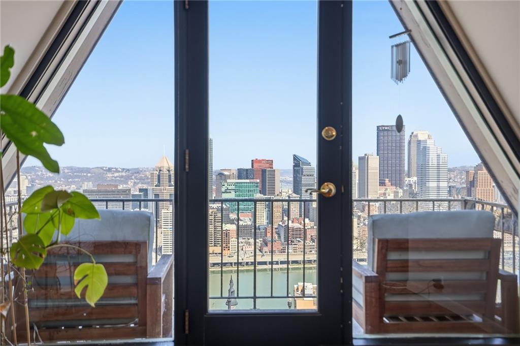 229 Grandview Avenue, Unit 3 Pittsburgh, PA 15211 - Photo 42 of 49