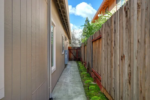 $650,000 | 8314 Bramble Bush Circle, Antelope, CA 95843