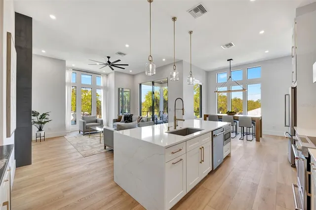 $12,000 | 331 Albert Street, Dunedin, FL 34698