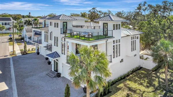 $12,000 | 331 Albert Street, Dunedin, FL 34698