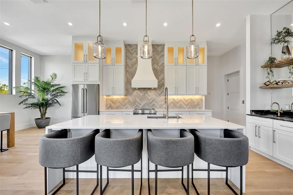 331 Albert Street Dunedin, FL 34698 - Photo 8 of 64