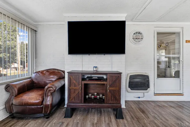 $300,000 | 251 Independence Circle, Forest, VA 24551