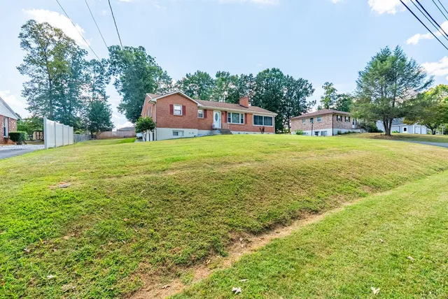 $300,000 | 251 Independence Circle, Forest, VA 24551